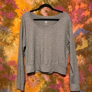 GapFit Breathe Grey Yoga Shirt